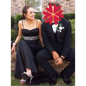 Classy black prom dress